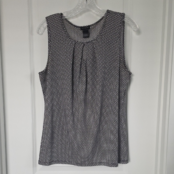 Ann Taylor Tops - Ann Taylor Black and White Patterned Sleeveless Blouse
